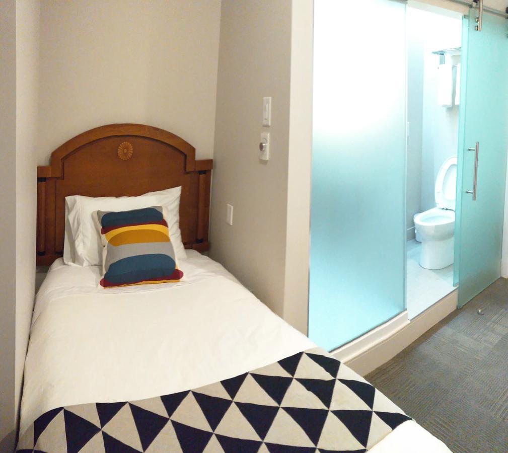 Hotel Le Deville Montreal Bagian luar foto